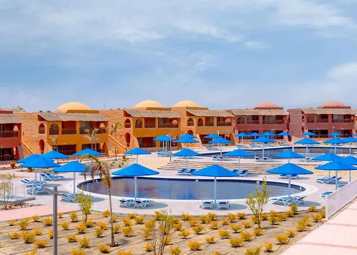 Pickalbatros Villaggio Aqua Park - Portofino 4*