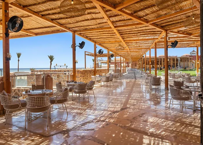 Üdülőközpont Pickalbatros Villaggio Aqua Park - Portofino 4*